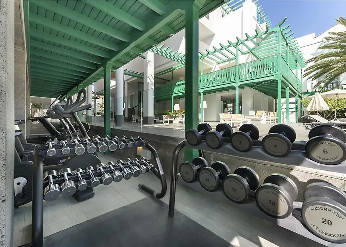 بارسيلو تاغيسي بيتش - للكبار فقط فندق 4*