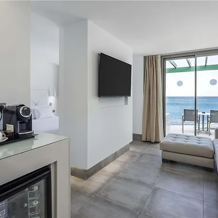 巴塞罗特吉塞海滩酒店 - 仅限成人 酒店 科斯塔特吉塞